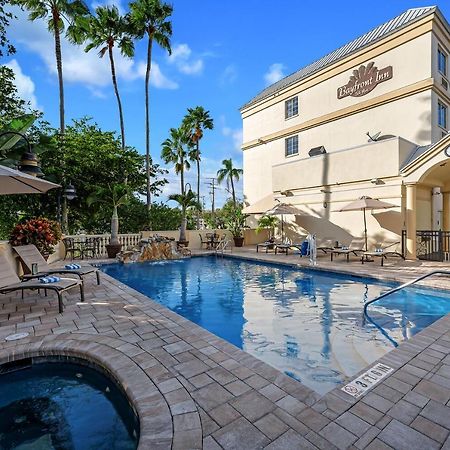 Bayfront Inn 5Th Avenue North North Naples Exterior foto